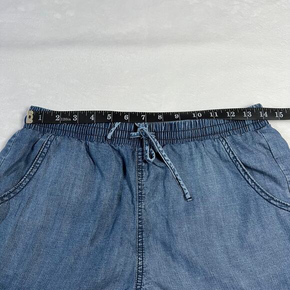 Universal Thread Women's Blue Chambray Pull On Shorts Size Small Casual Summer - Picture 6 of 8